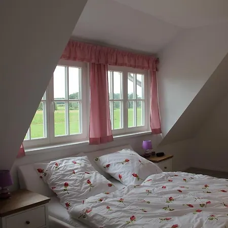 公寓 Landhaus Fuenfseen *